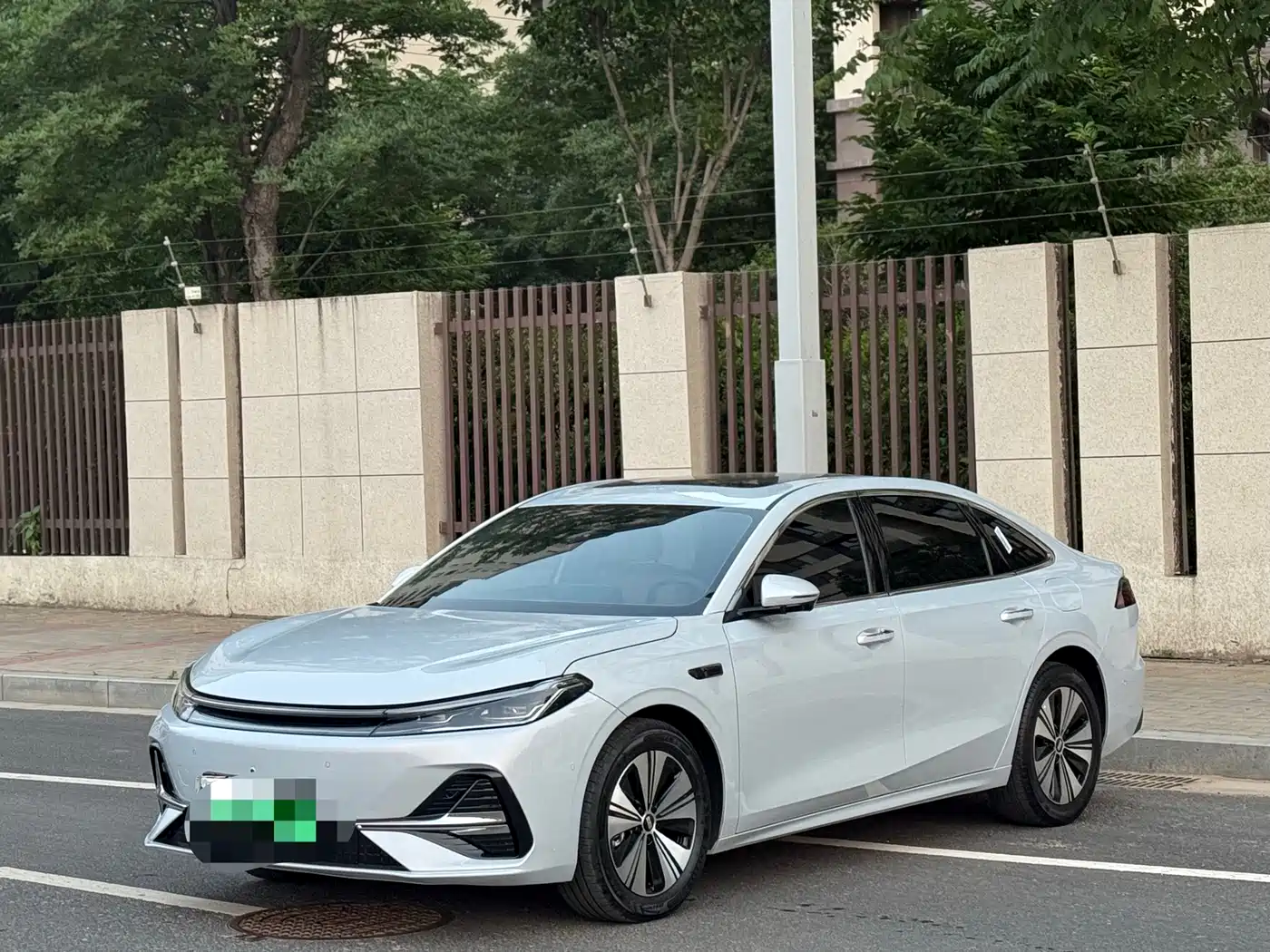 Geely Galaxy Galaxy A7 2025 EM-i 150km Explorer+ Edition