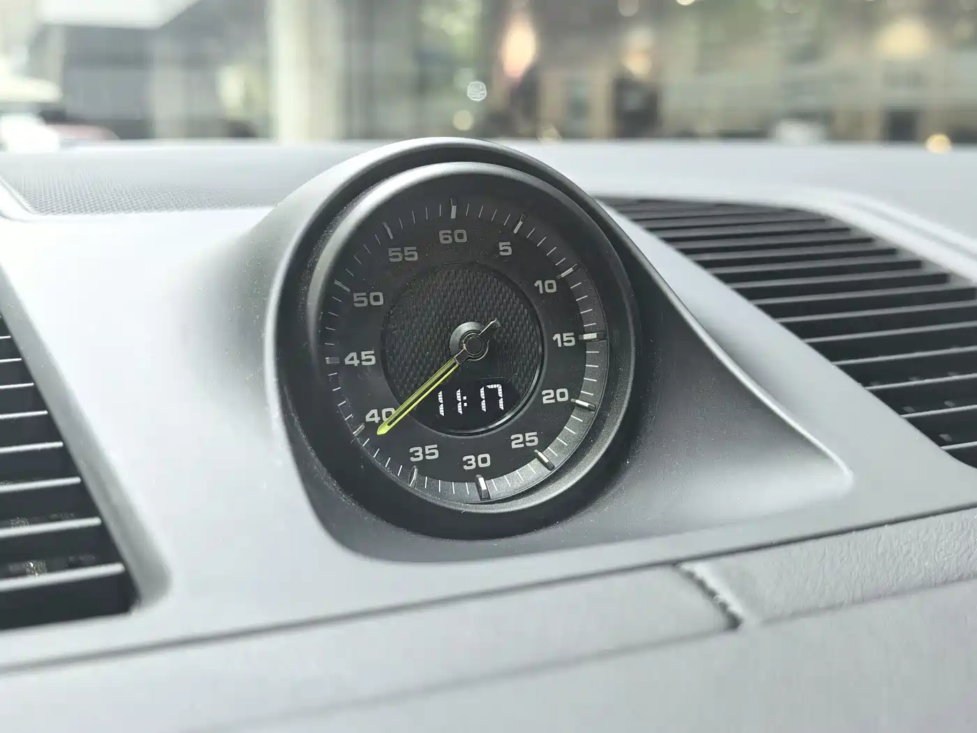 Porsche Cayenne New Energy 2023 Cayenne E-Hybrid 2.0T фото 5