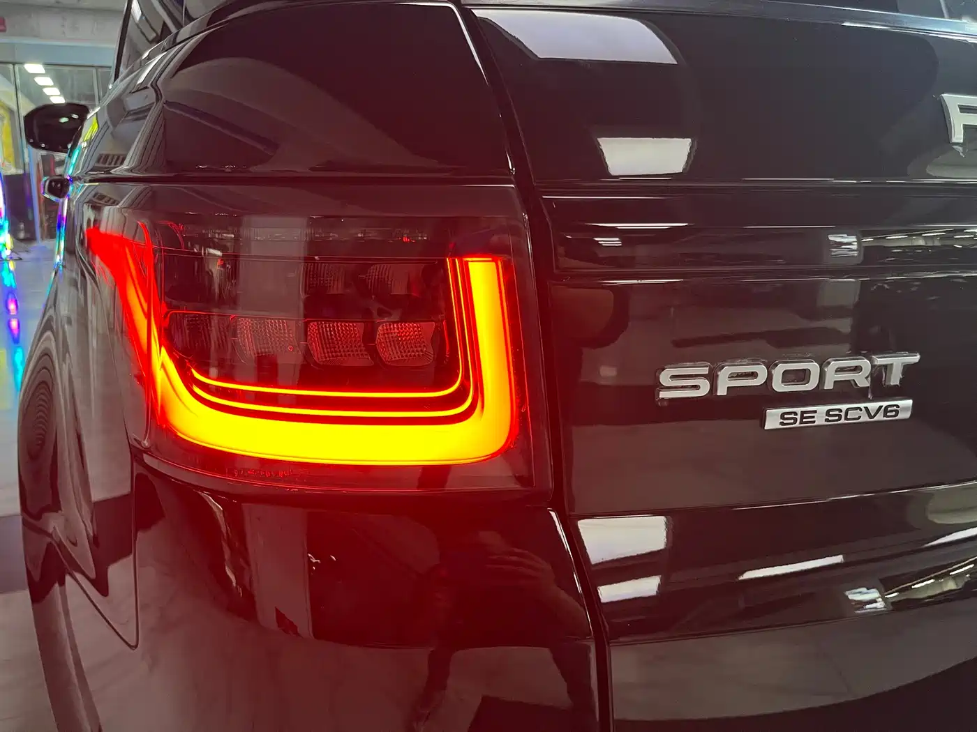 Land Rover Range Rover Sport 2019 3.0 SC V6 Special Edition фото 17