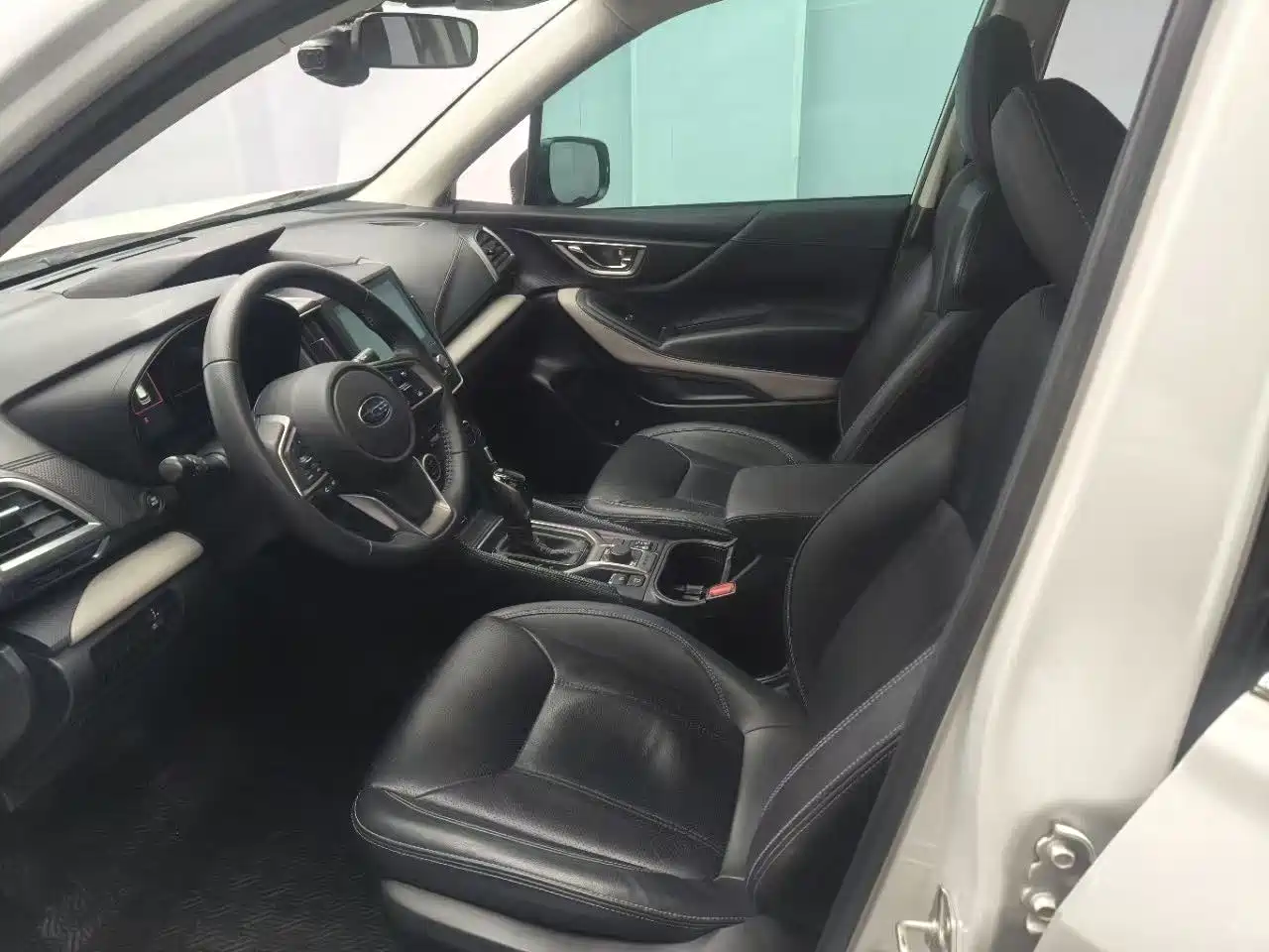 Photo 11 - Subaru Forester