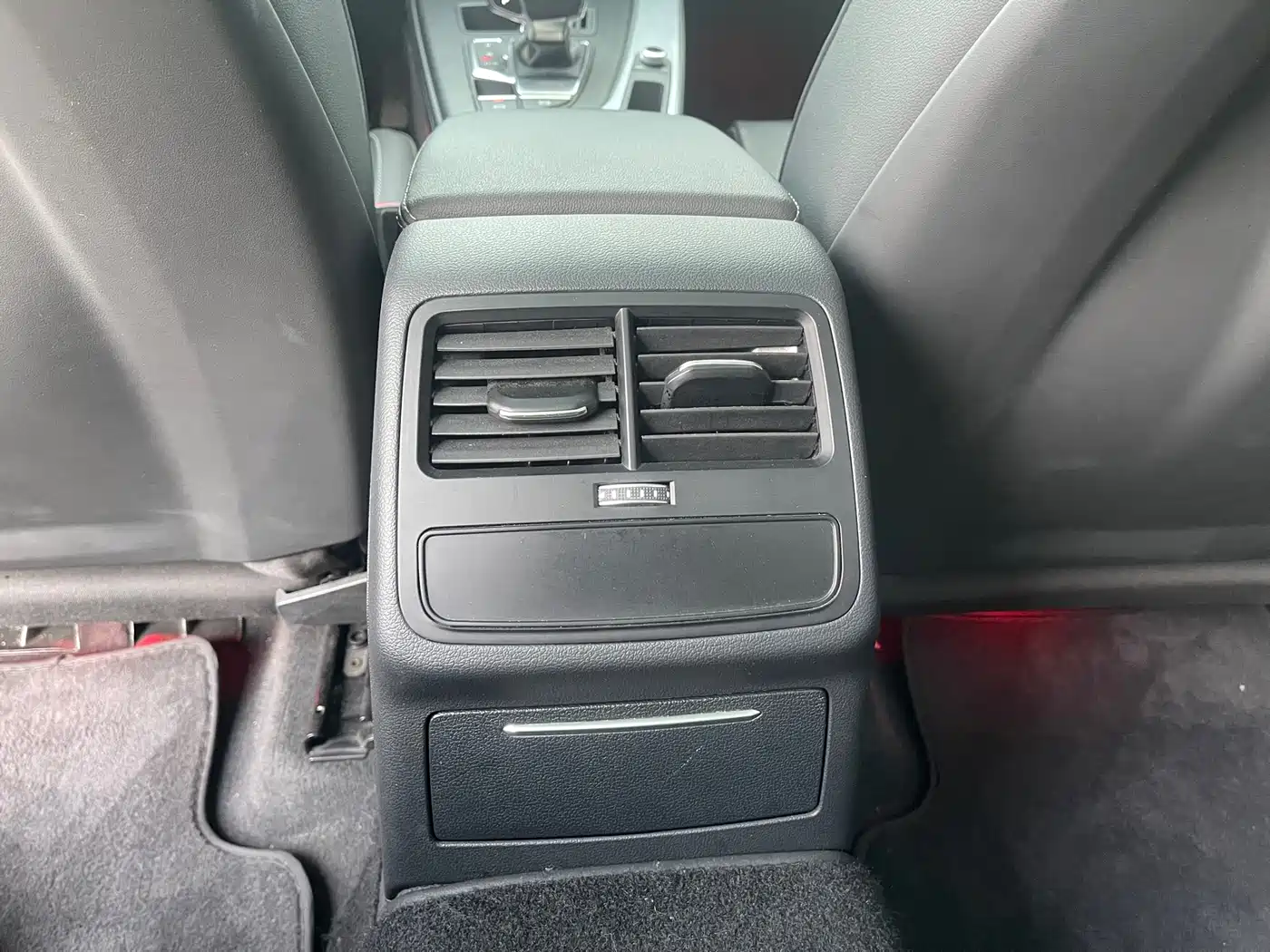 Audi A4L 2020 40 TFSI Fashion Dynamic Edition фото 14