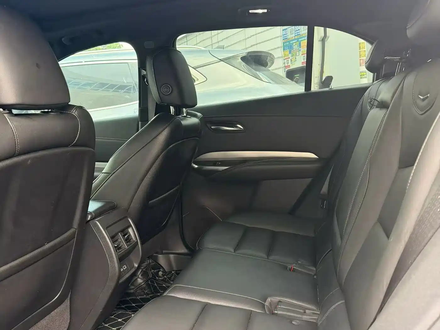 Cadillac XT4 2021 28T FWD Premium Edition фото 5