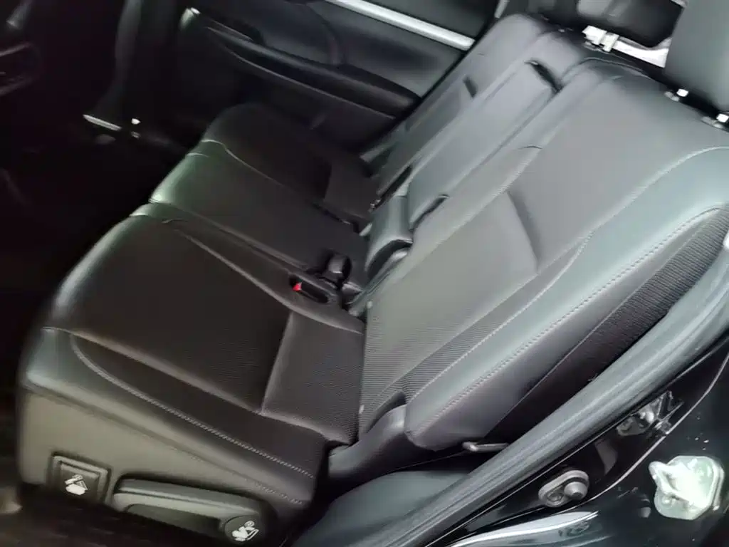 Toyota Highlander 2018 2.0T 4WD Luxury 7-seater China VI фото 17