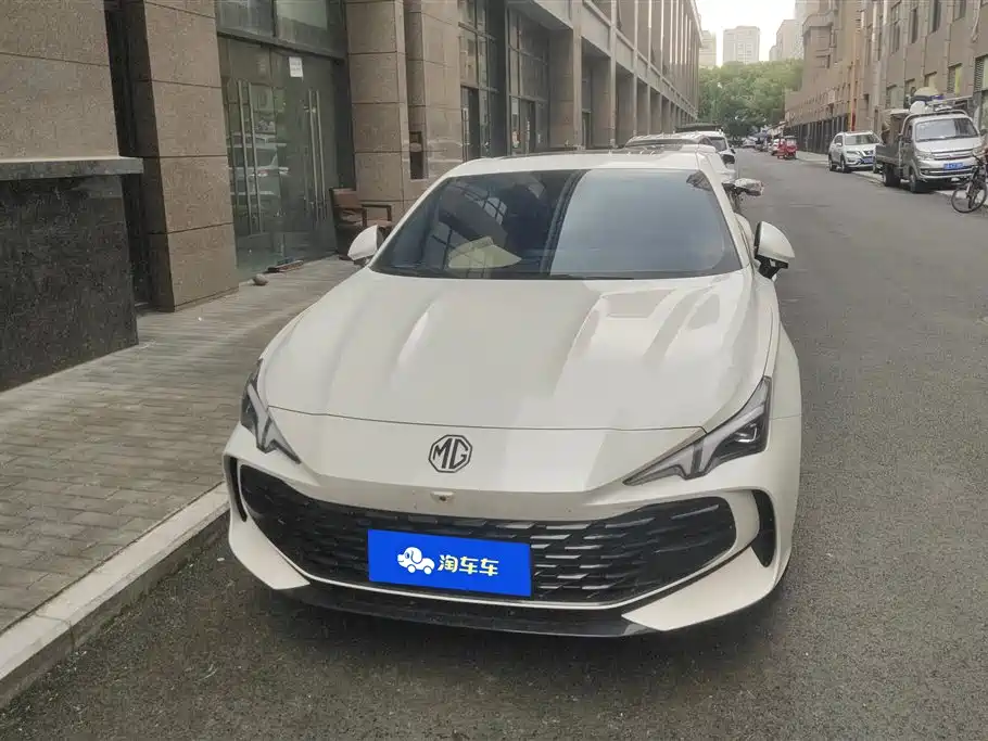 MG MG7
