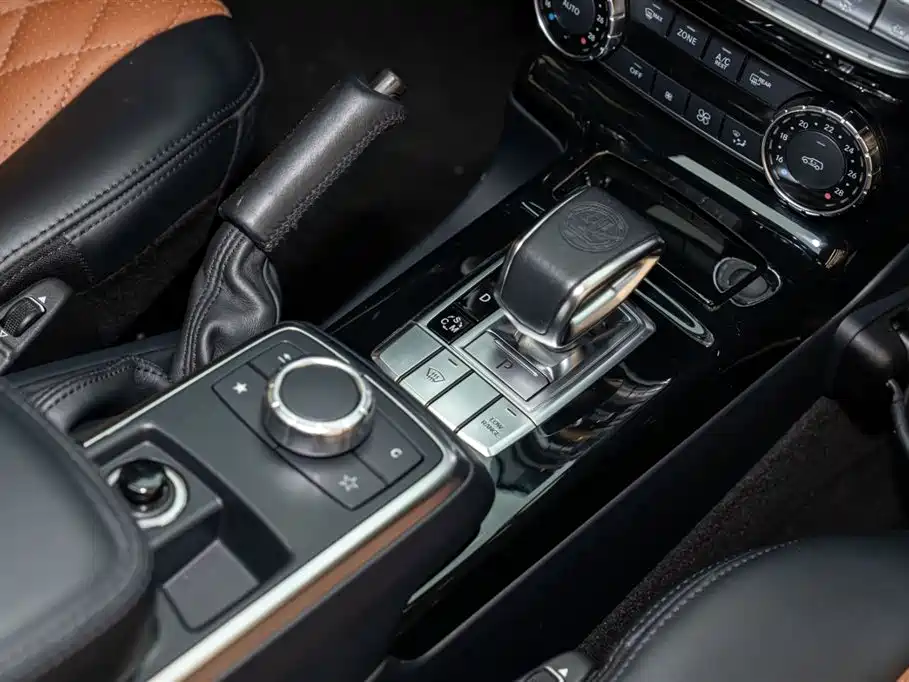 Mercedes-Benz G-Class AMG 2013 AMG G 65 фото 15