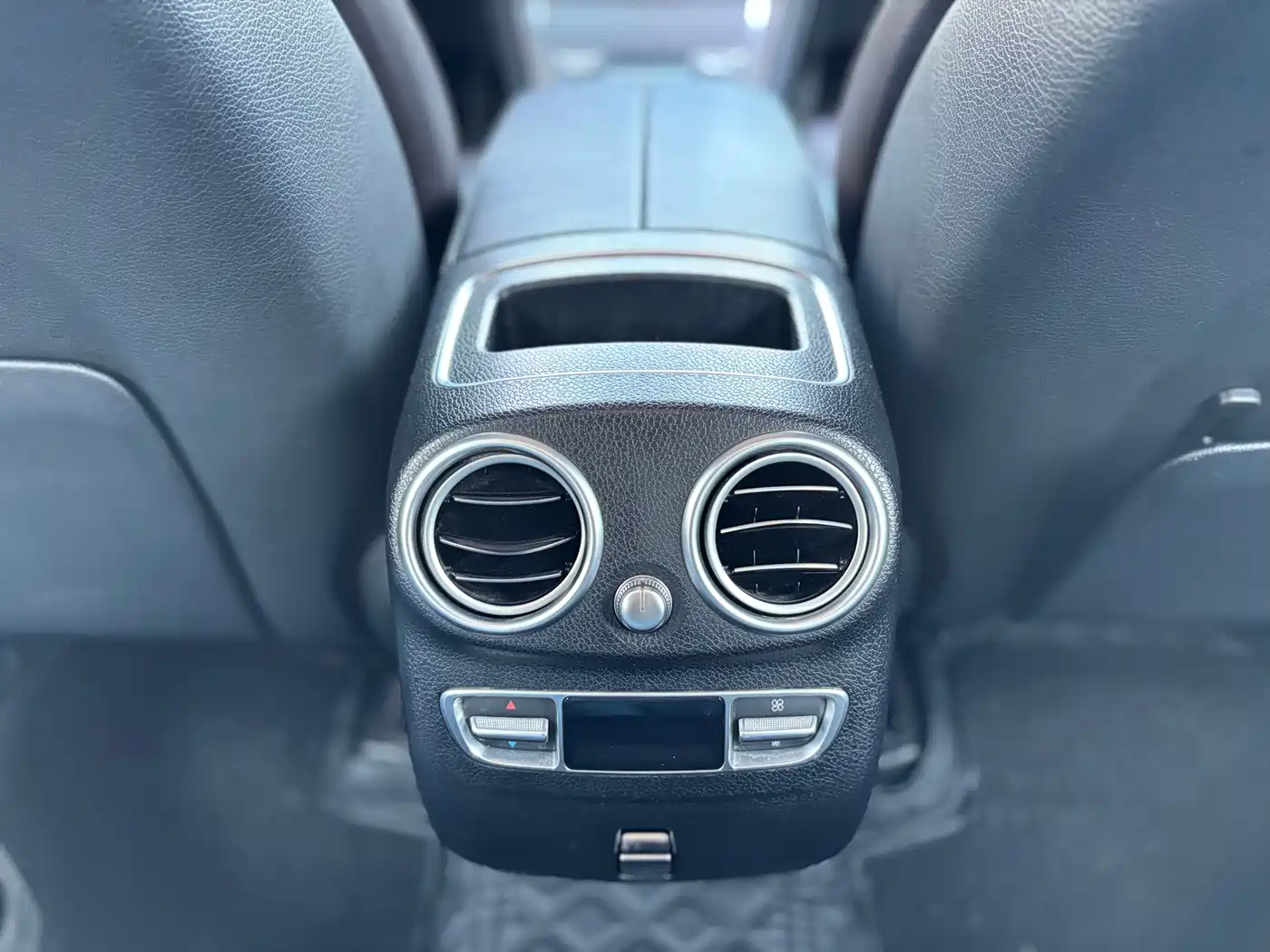 Mercedes-Benz GLC 2020 Facelift GLC 300 L 4MATIC Dynamic фото 14