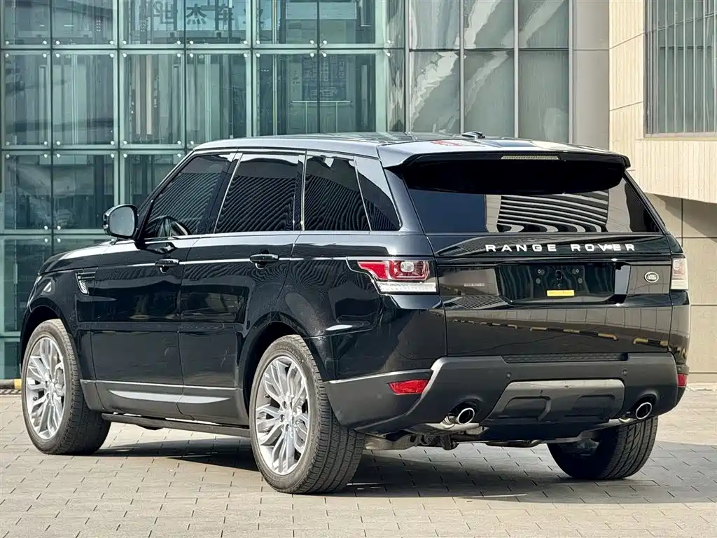 Land Rover Range Rover Sport 2016 Model 3.0 SC V6 HSE DYNAMIC фото 10