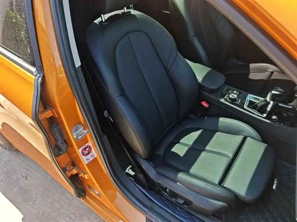 BMW 1 Series 2017 118i Sport фото 25