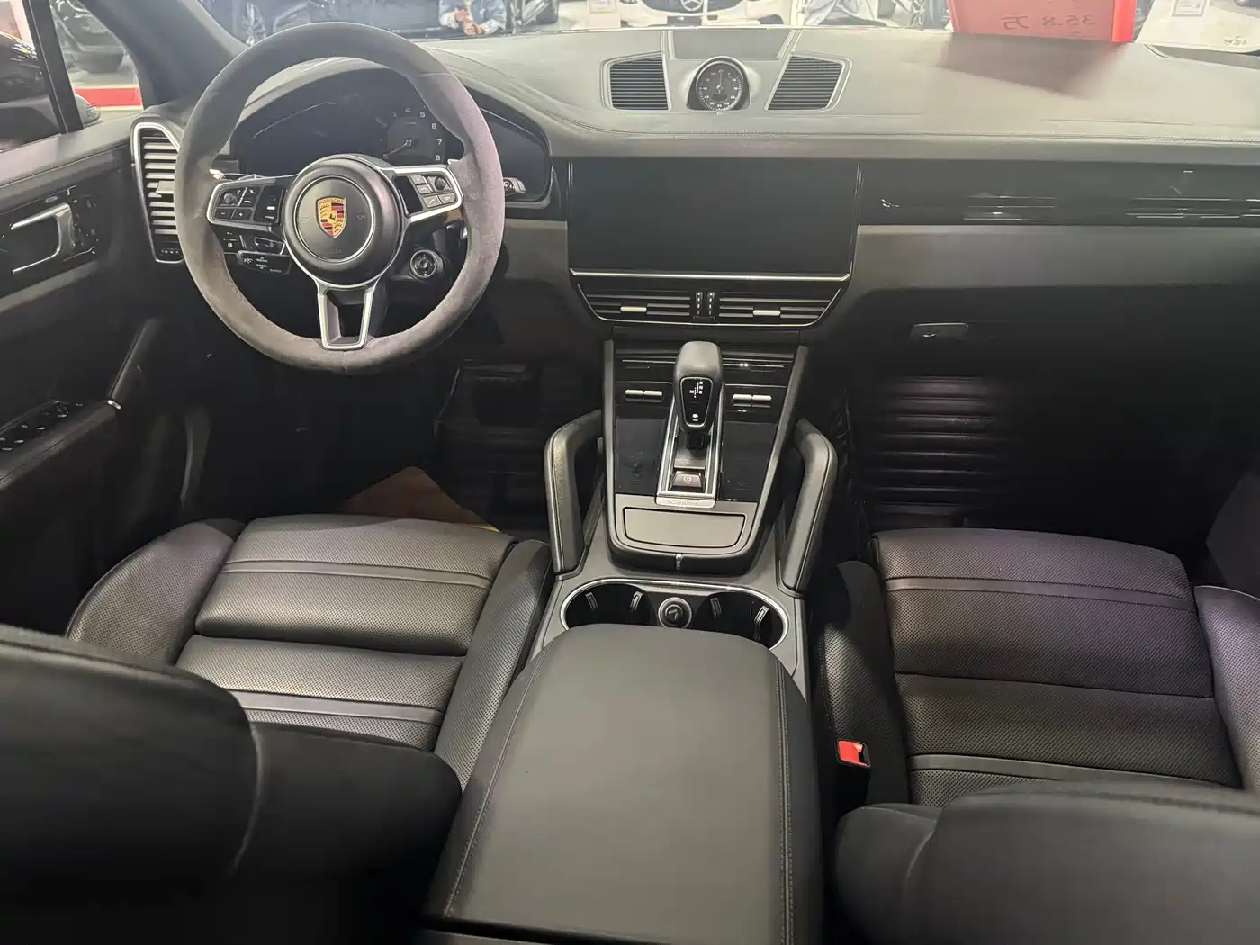 Porsche Cayenne 2019 Cayenne 3.0T фото 12