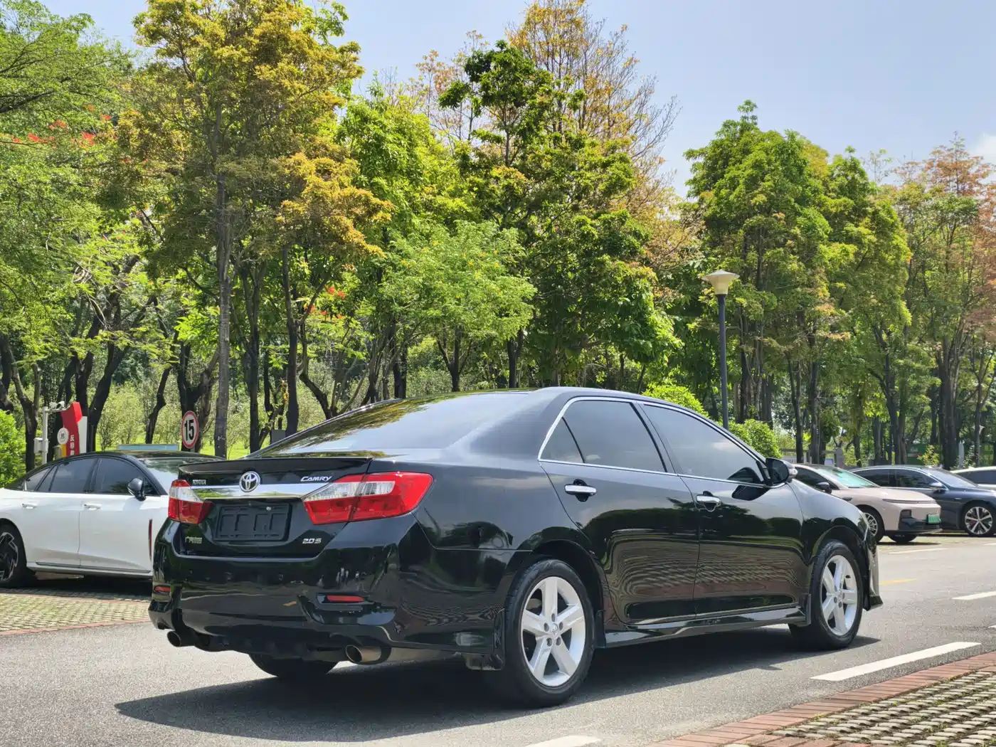 Toyota Camry 2012 Junrui 2.0S Dynamic Edition фото 8