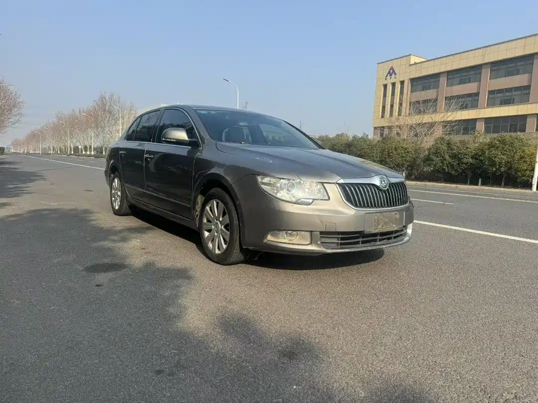Škoda Superb 2012 1.8TSI Automatic Elegance Edition фото 3