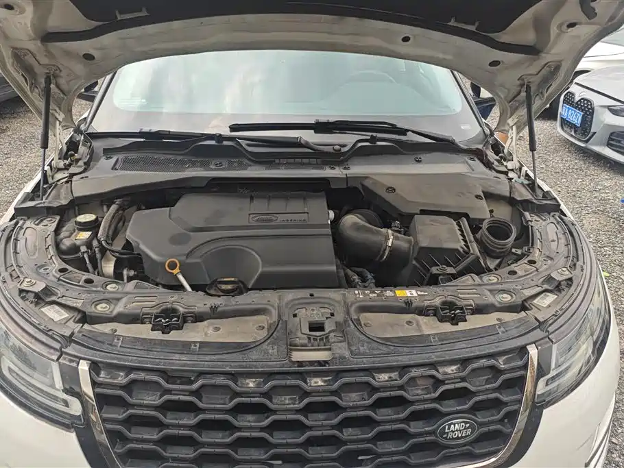 Land Rover Range Rover Evoque 2021 Range Rover Evoque L 249PS R-Dynamic SE Luxury Edition фото 10