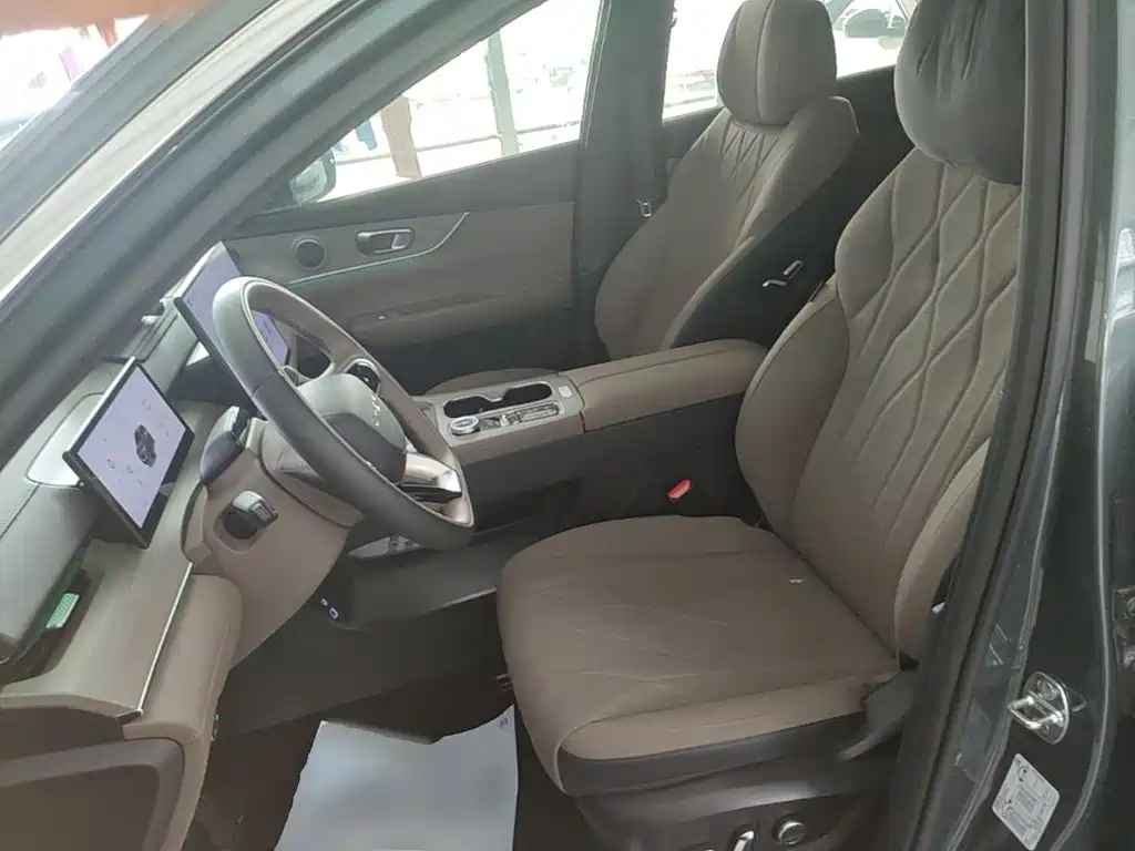 Chery Tiggo 8 PLUS 2024 2025 290TGDI DCT Premium 5-seater