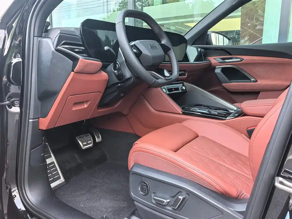 Audi Q5L 2026 Luxury Sport 150kW фото 16