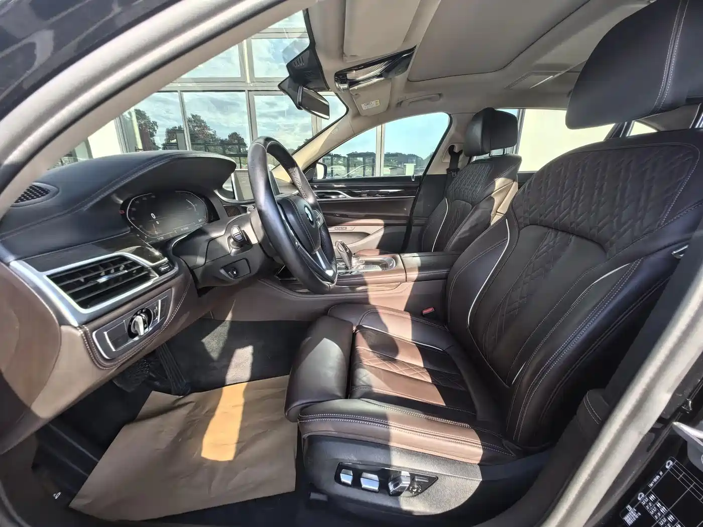 BMW 7 Series 2022 2021 Model 730Li Luxury Package