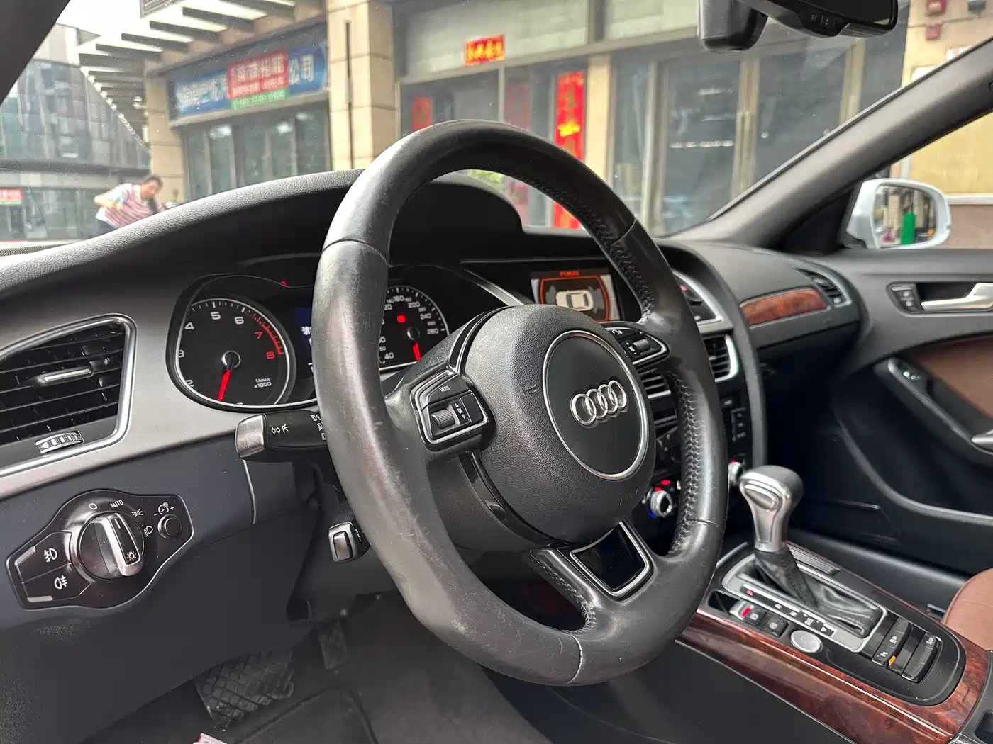 Audi A4L 2016 35 TFSI Collector's Edition S line Comfort фото 20