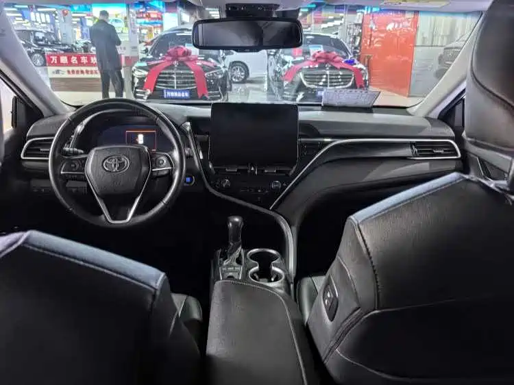 Toyota Camry 2021 2.5G Luxury Edition фото 9