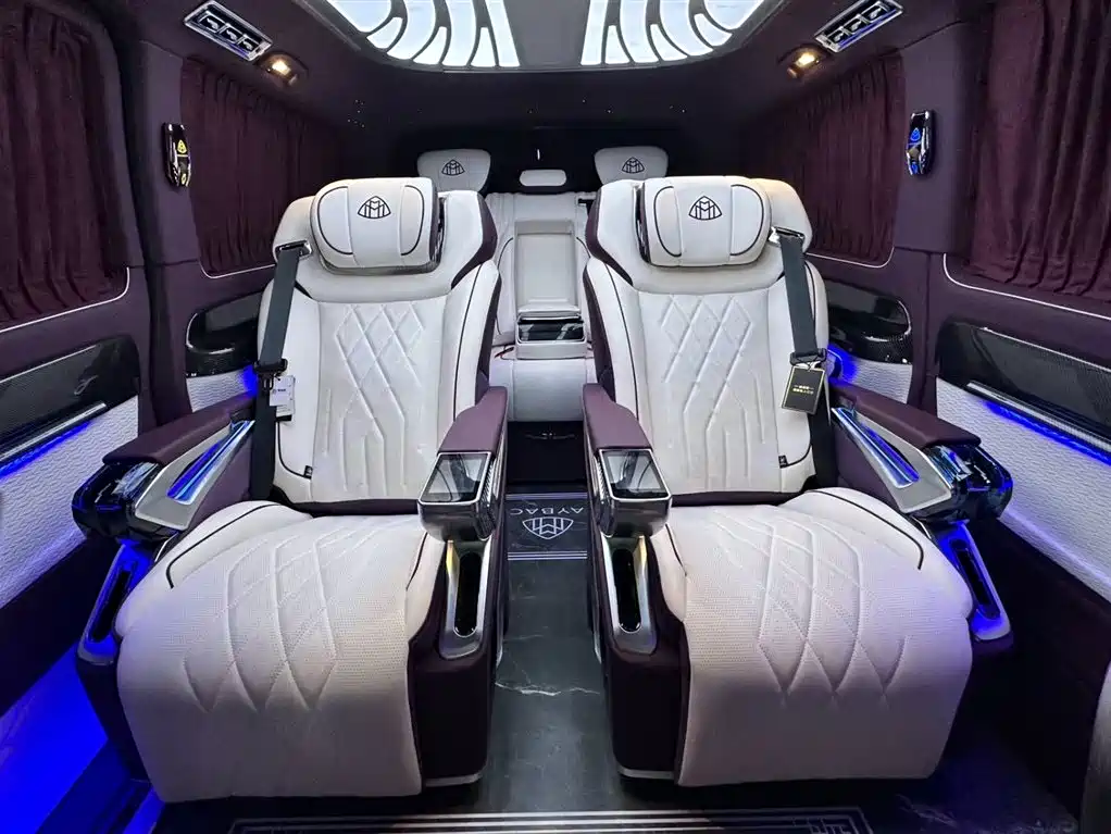 Mercedes-Benz Vito 2024 2.0T Elite Edition 7-Seater фото 23