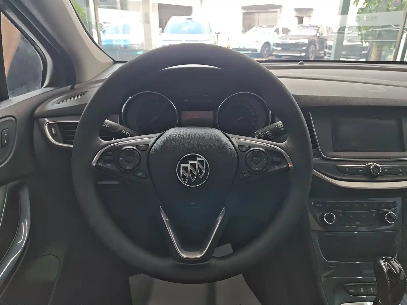 Buick Verano 2016 Hatchback 15S Automatic Leading фото 6