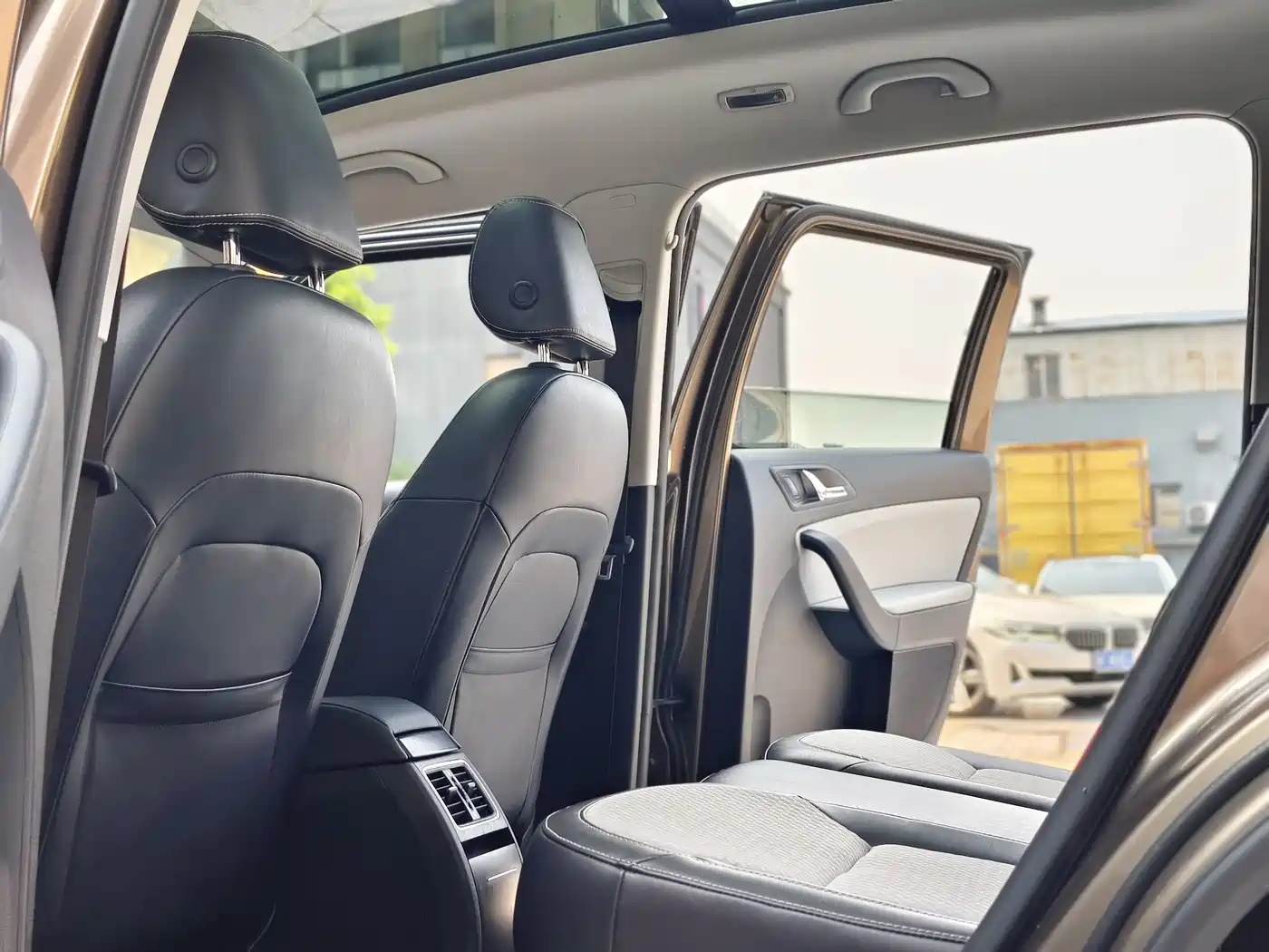 Škoda Yeti 2017 TSI280 DSG Advance фото 13
