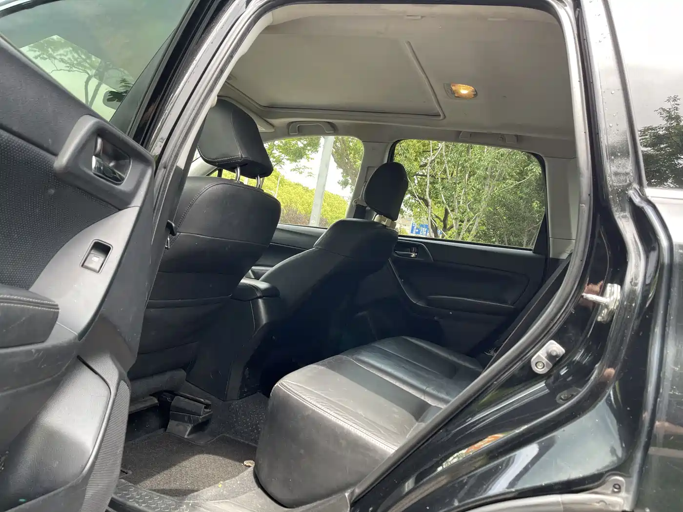 Subaru Forester 2013 2.5i Automatic Luxury Edition фото 10