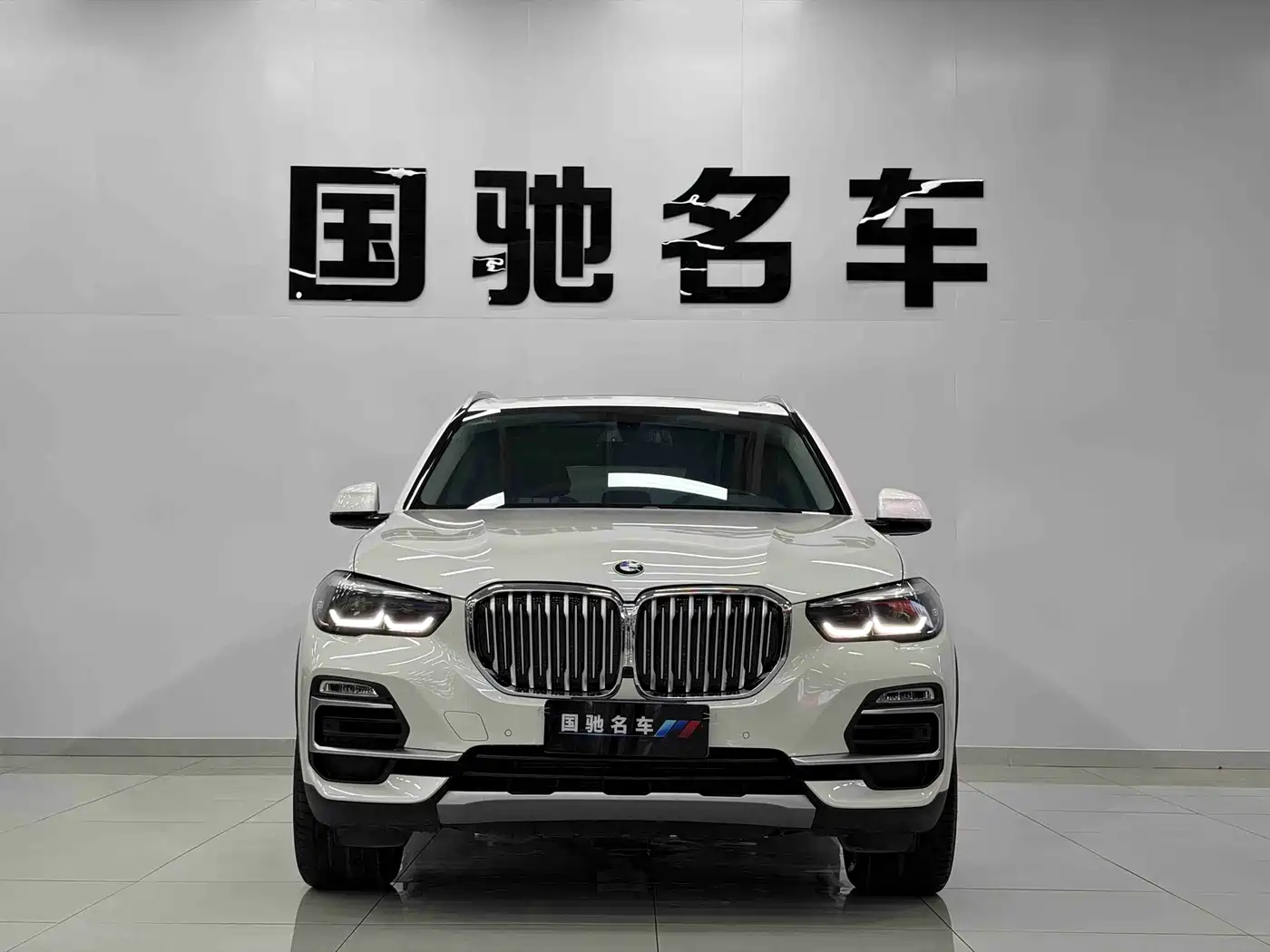 BMW X5 (Import) 2019 xDrive40i M Sport Package фото 2