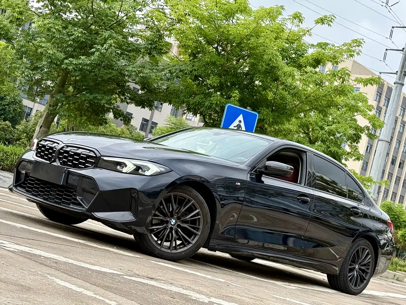BMW 3 Series 2023 325Li M Sport Black Night Package