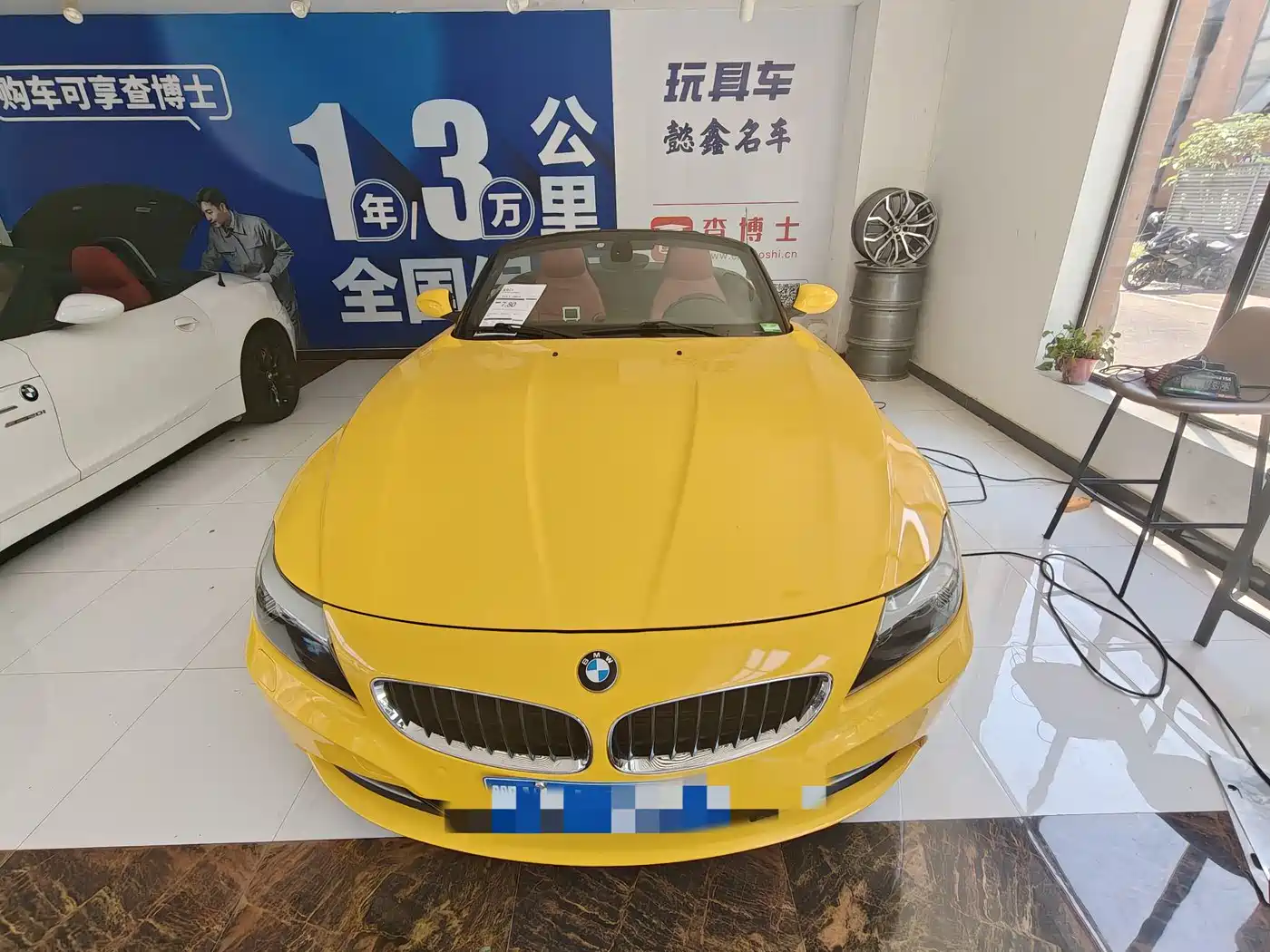 BMW Z4 2012 sDrive20i Leading фото 10