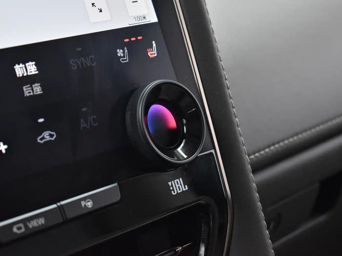 Toyota Vellfire 2024 Crown Hybrid 2.5L Executive Premium Edition фото 16