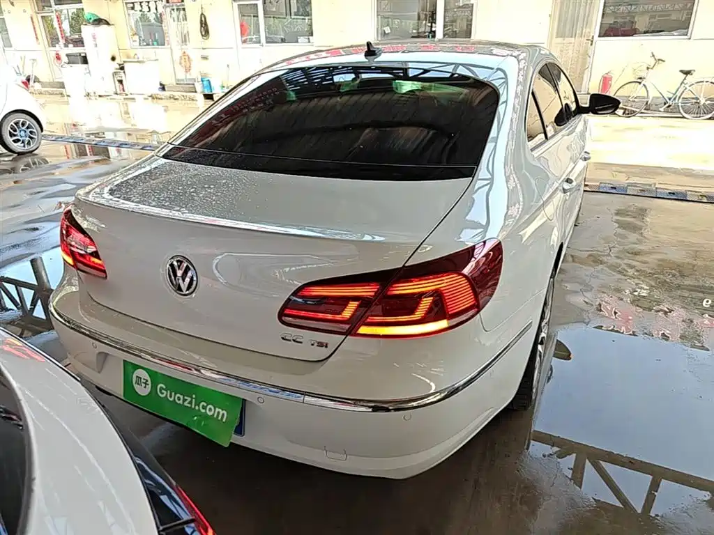 Volkswagen FAW-Volkswagen CC 2016 Model 1.8TSI Luxury фото 6