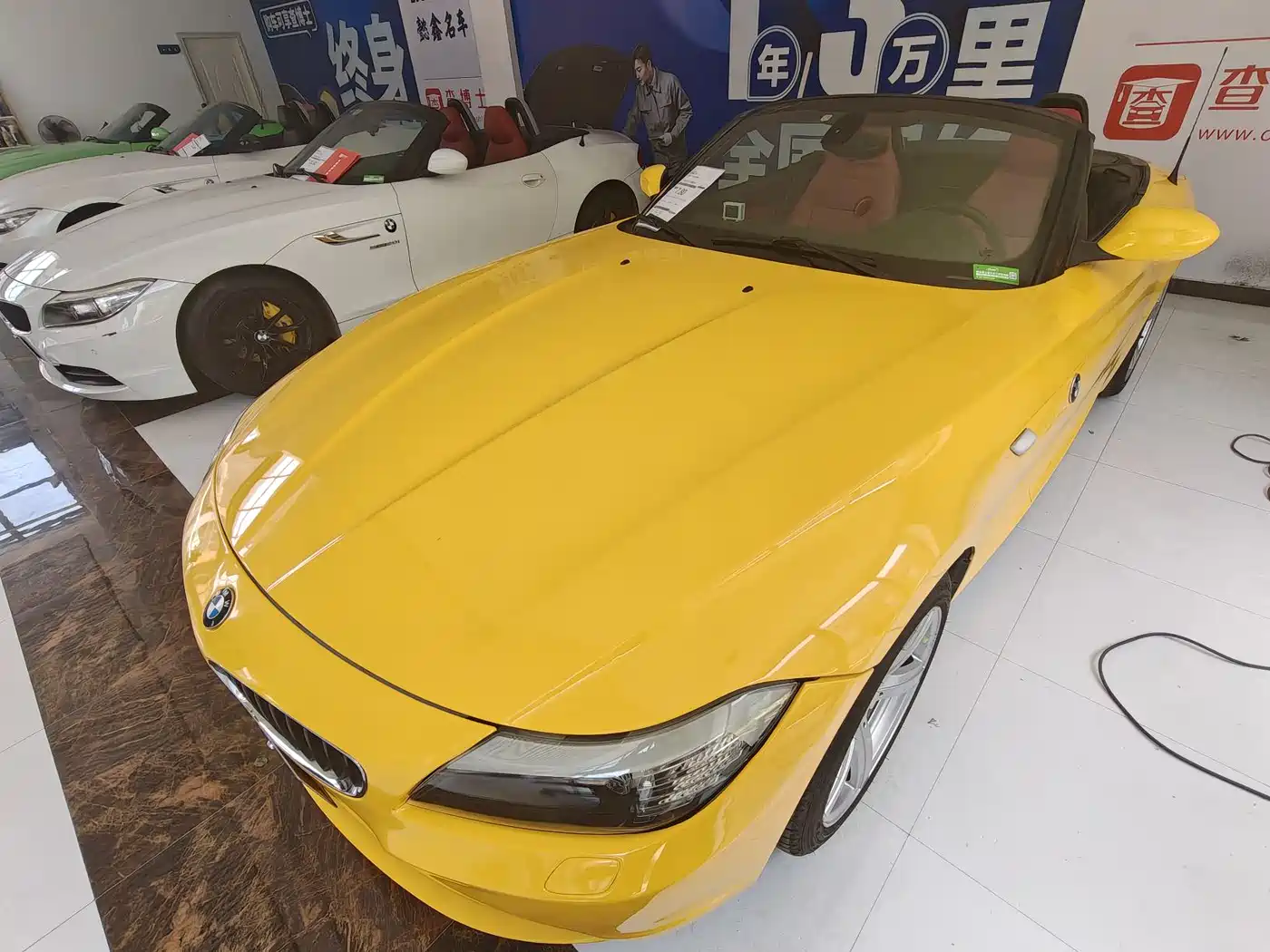 BMW Z4 2012 sDrive20i Leading фото 2