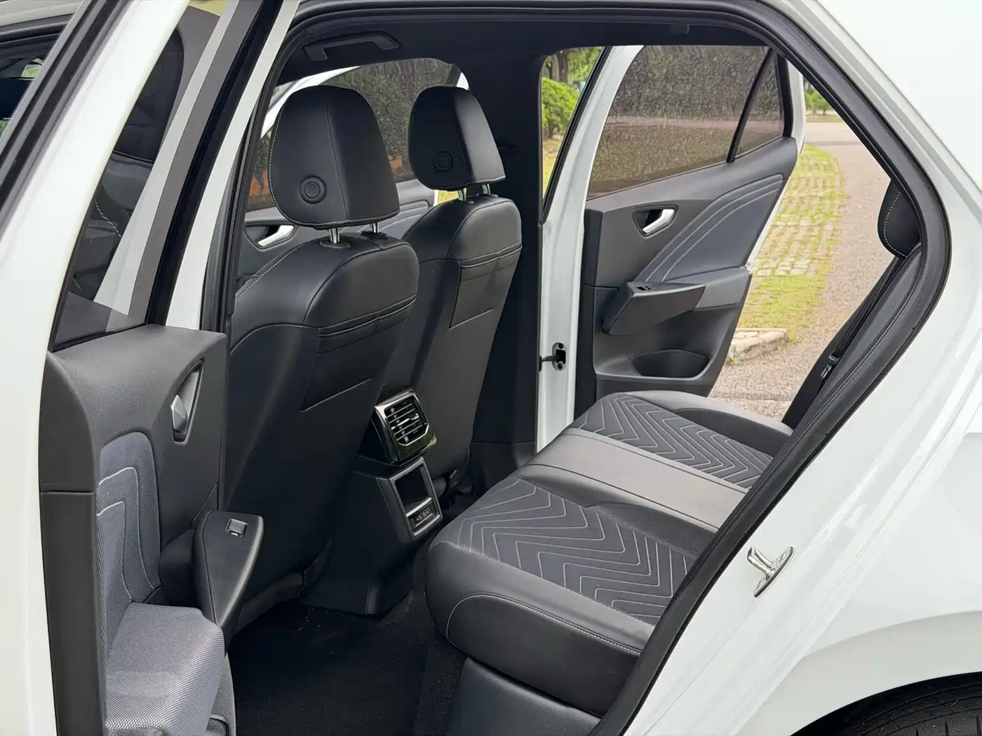 Volkswagen ID.3 2025 Smart Pure Intelligent Edition фото 11
