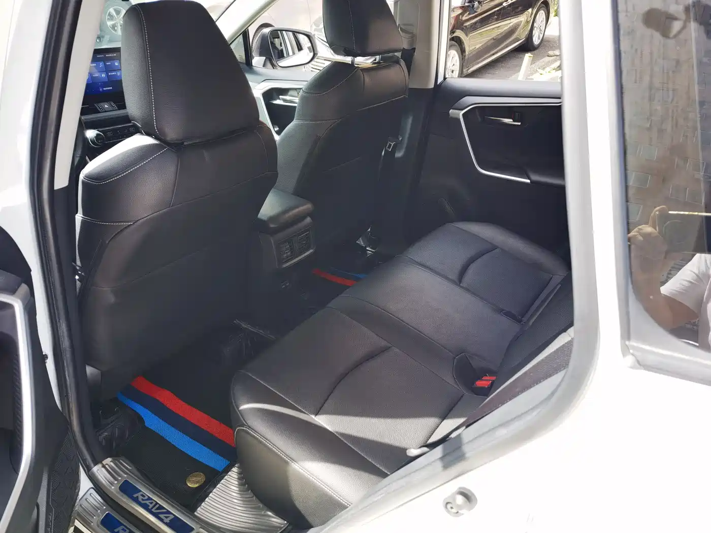 Toyota RAV4 Rongfang 2022 2.0L CVT 4WD Trend Edition фото 9