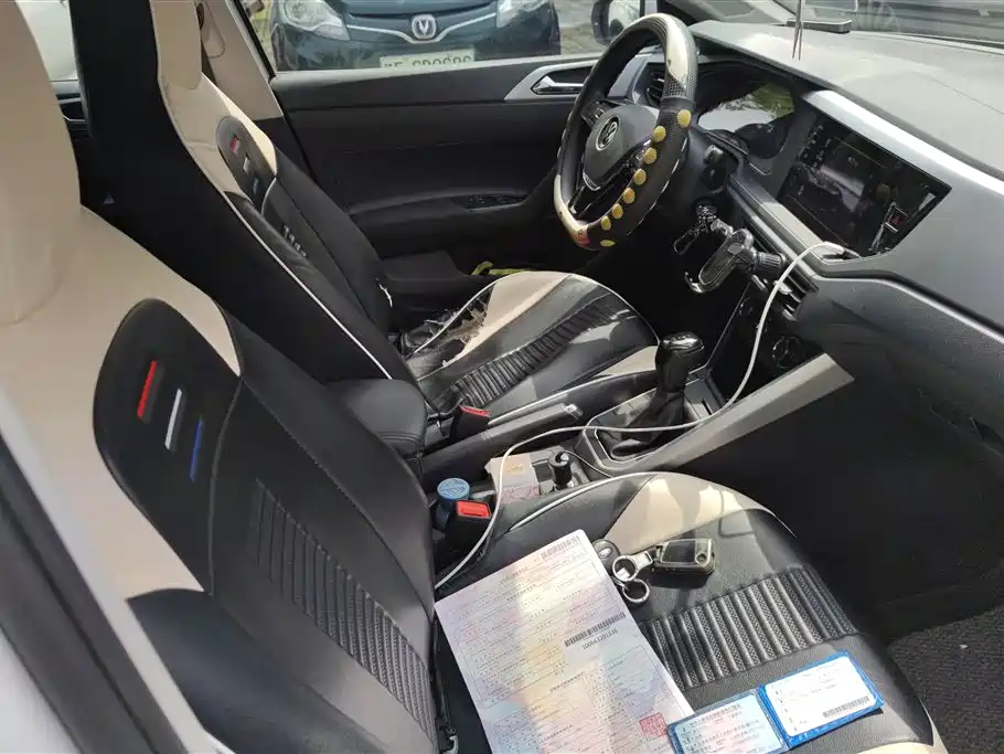 Volkswagen Polo 2022 Plus 1.5L Automatic Joyful Living Edition фото 8