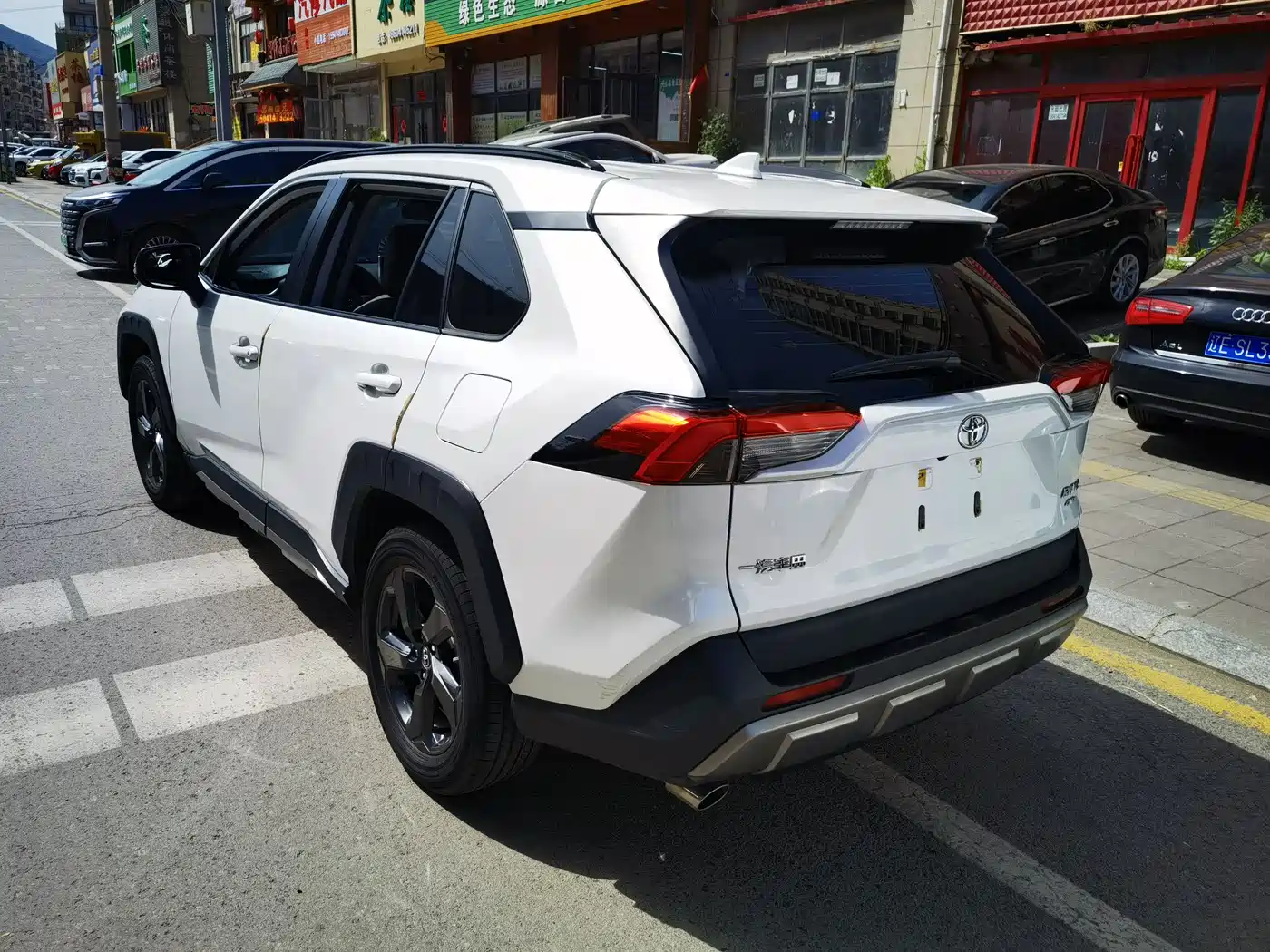 Toyota RAV4 Rongfang 2022 2.0L CVT 4WD Trend Edition фото 4