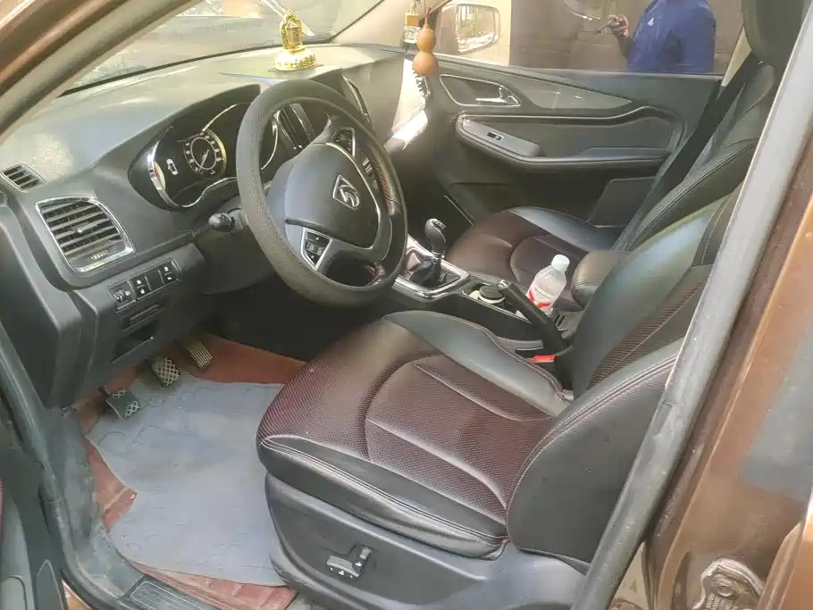 Baojun 560 2015 2015 1.8L Manual Luxury