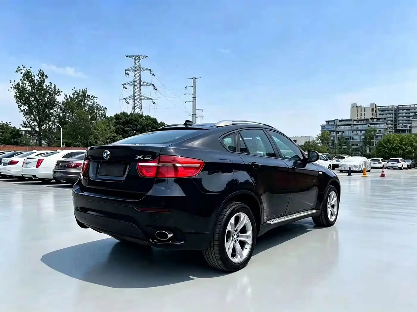 Photo 4 - BMW X6