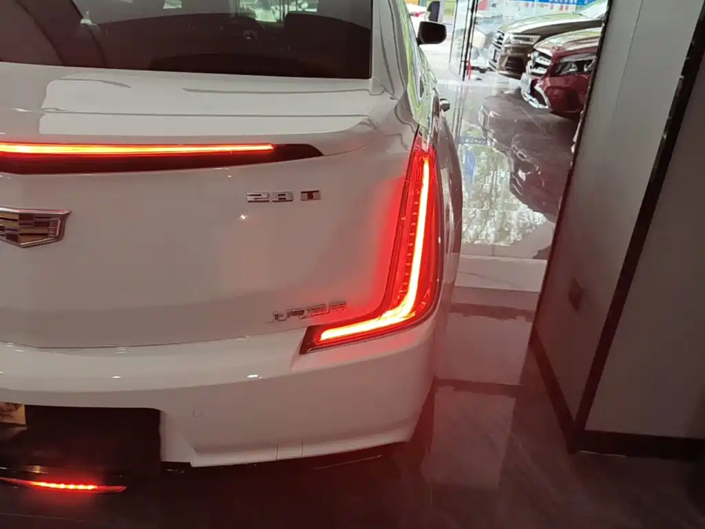 Фото 8 - Cadillac XTS