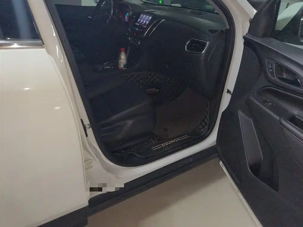 Chevrolet Equinox 2019 535T Auto Control Edition China V фото 19