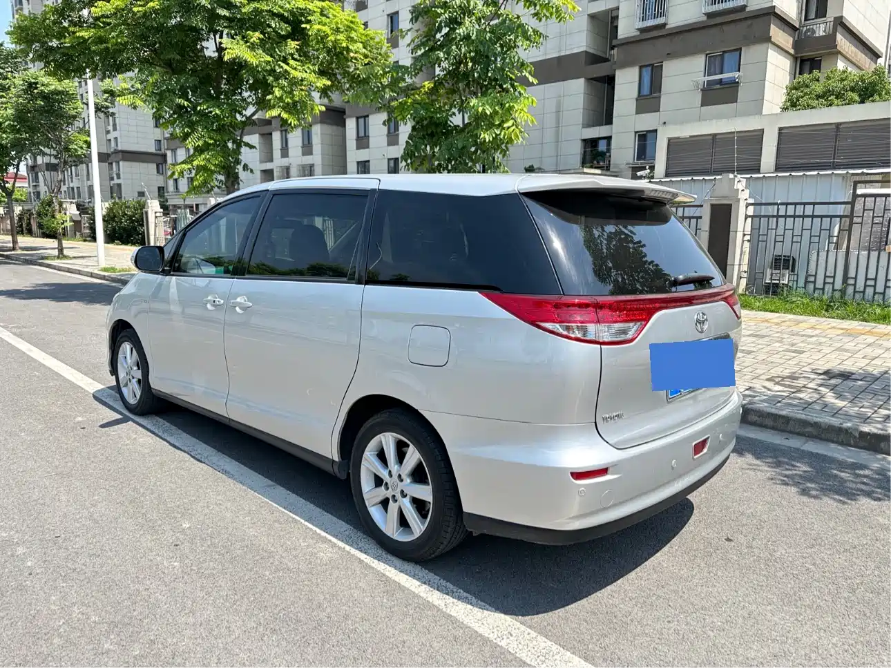Toyota Previa 2009 2006 Model 2.4L 7-Seater Luxury Edition