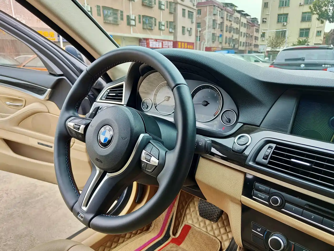 BMW 5 Series 2012 535Li Luxury фото 51