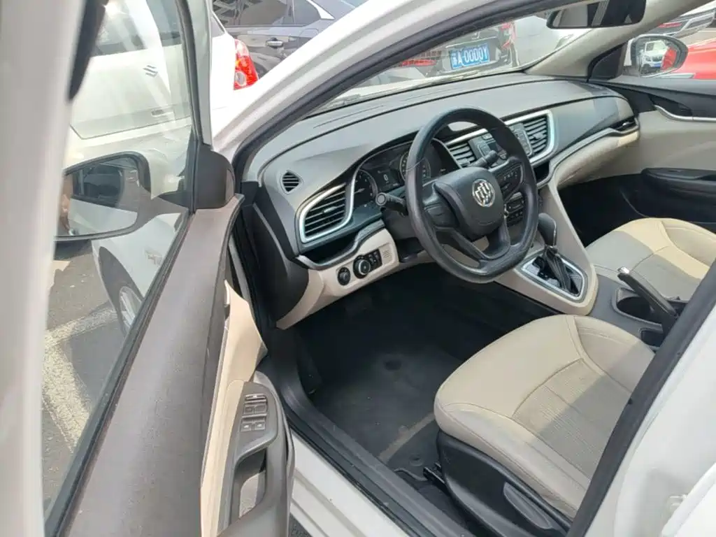 Фото 16 - Buick Excelle