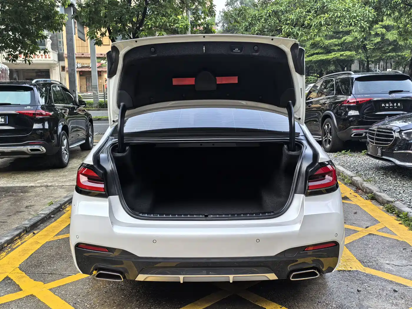 BMW 5 Series 2022 Facelift 530Li Leading M Sport Package фото 18