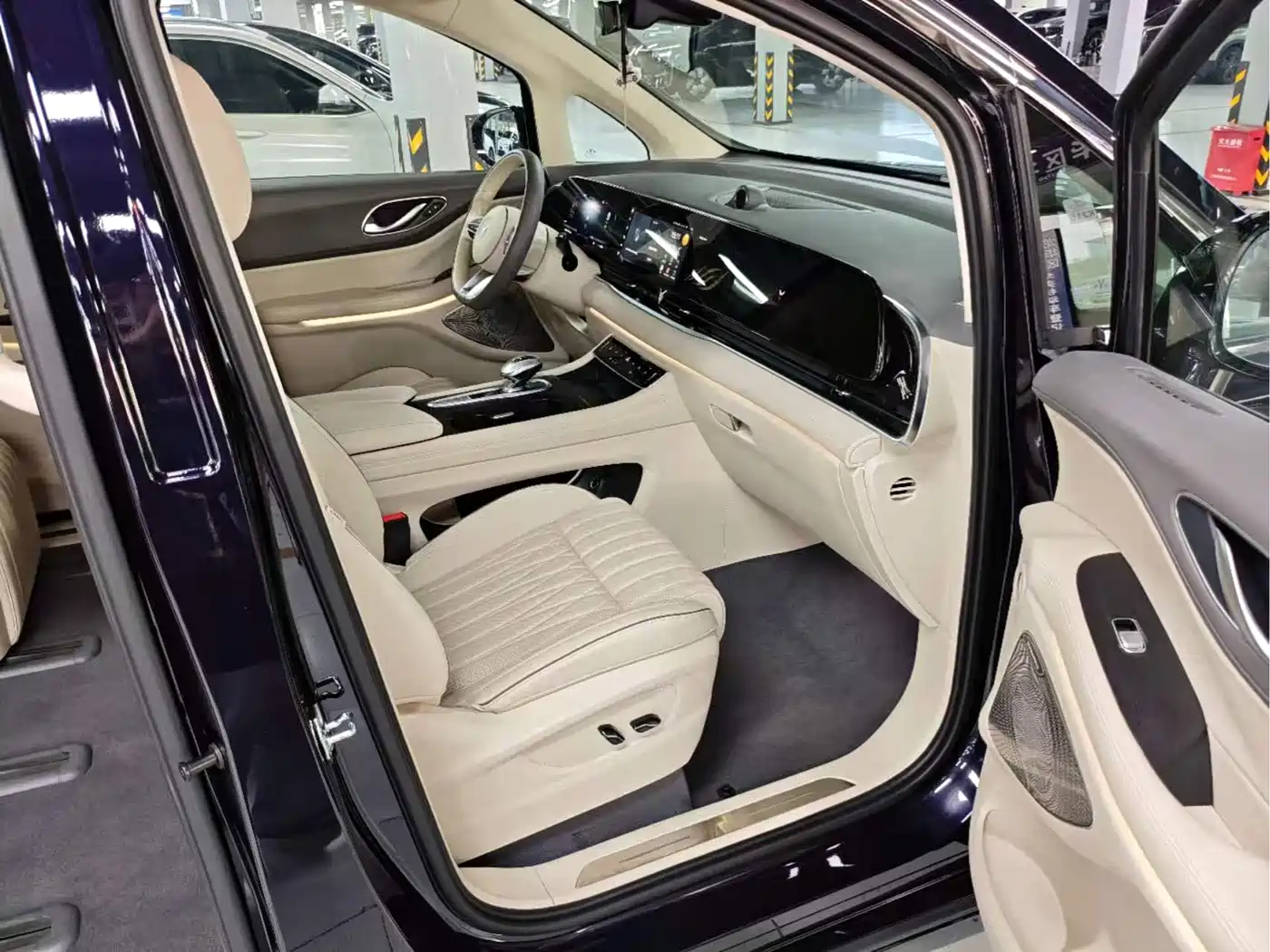 Voyah Auto Voyah Dreamer 2024 EV Ultra Long Range Flagship Edition фото 6