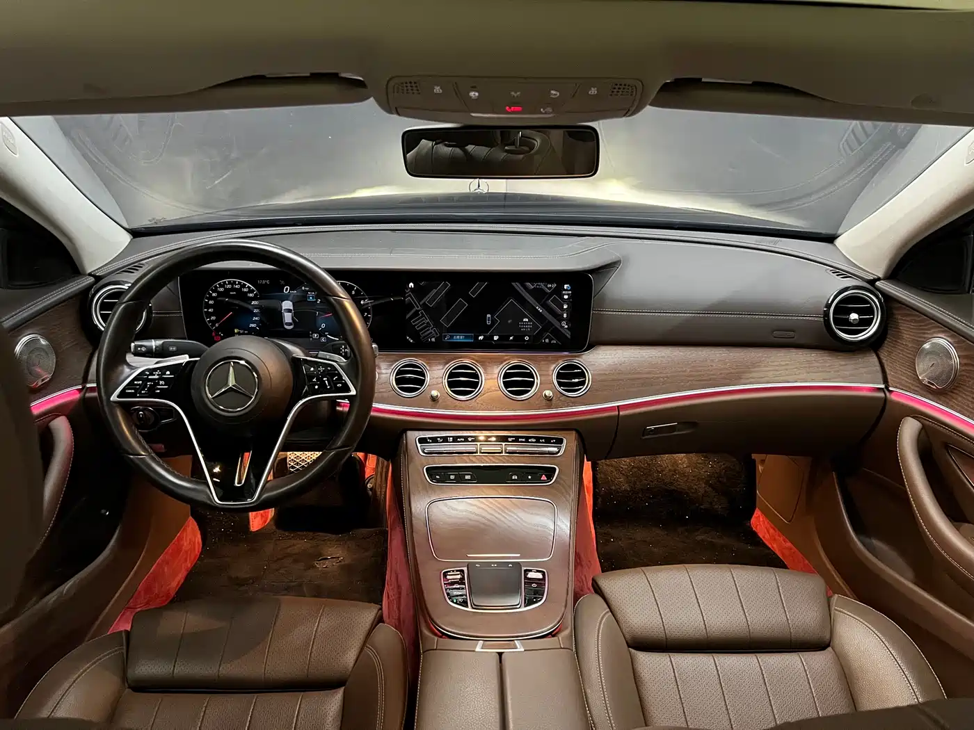 Mercedes-Benz E-Class 2023 E 260 L фото 13