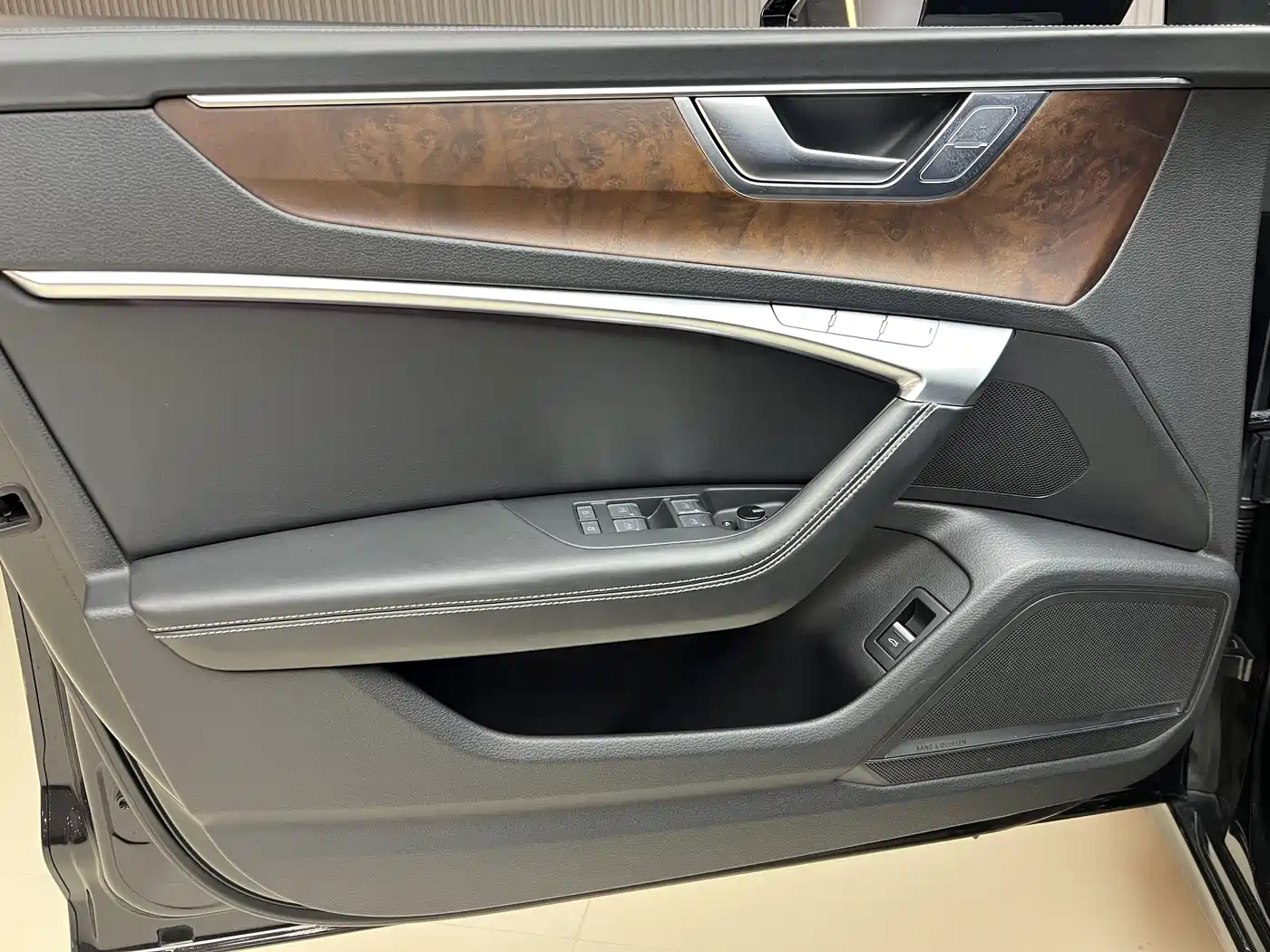 Audi A6L 2023 55 TFSI quattro Premium Dynamic фото 9