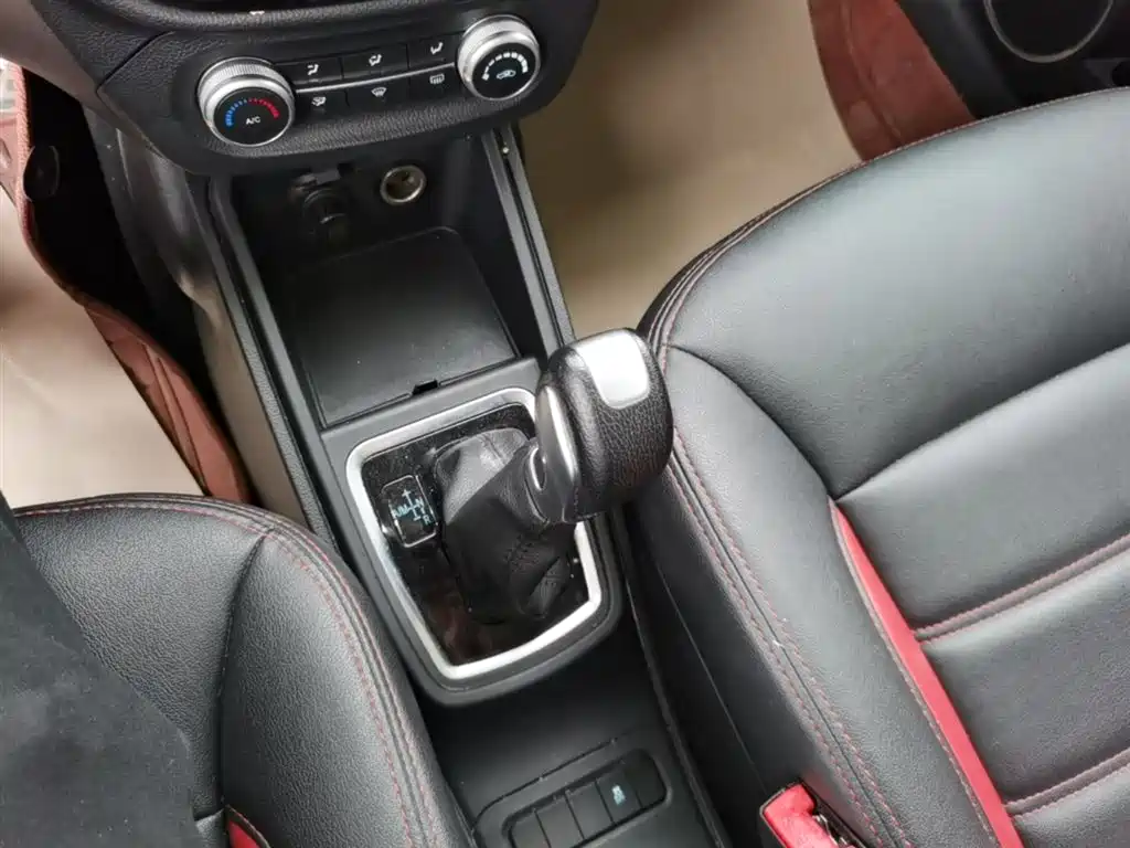 Haval H1 2016 Blue Label 1.5L AMT Luxury фото 14