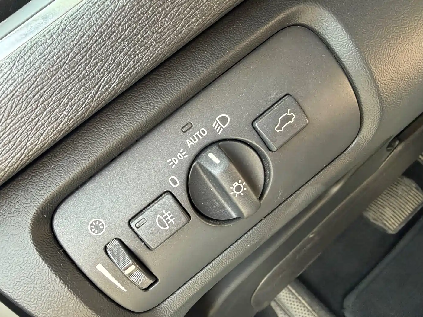 Фото 14 - Volvo V40