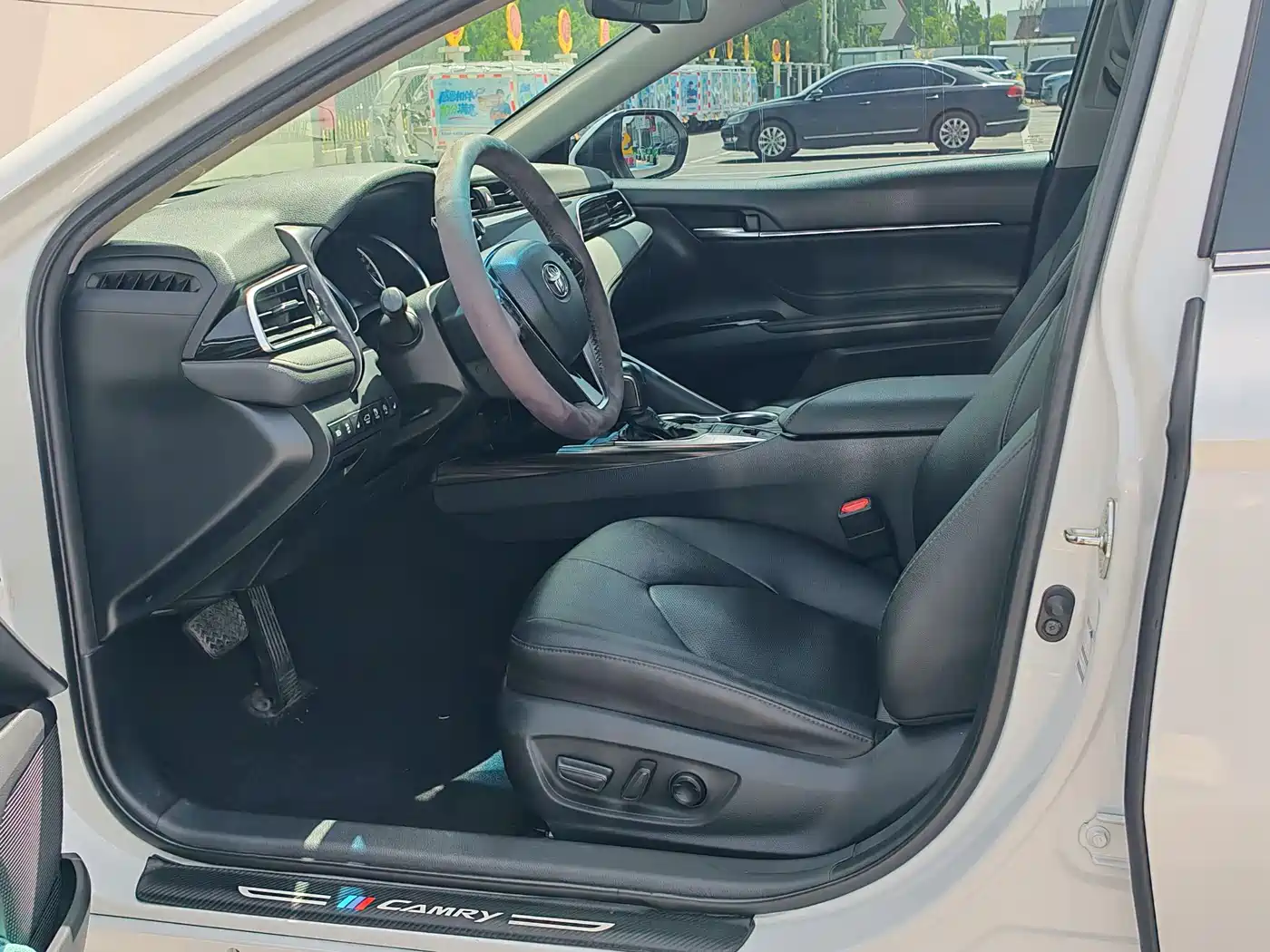 Toyota Camry 2021 2.5G Luxury Edition фото 4