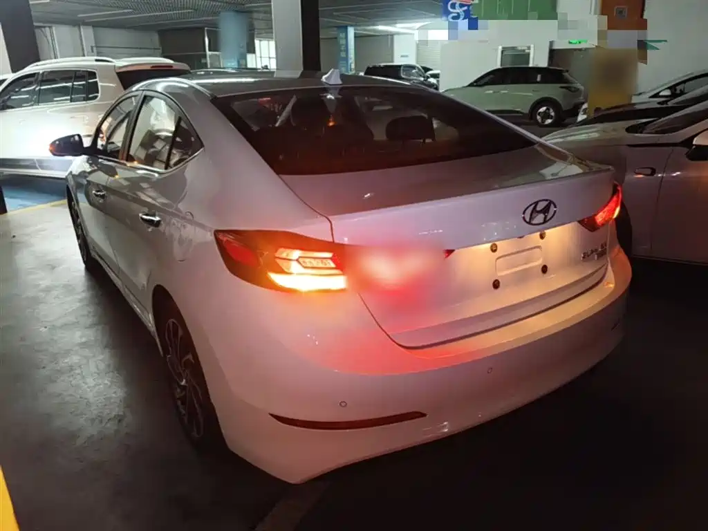 Hyundai Elantra 2020 1.4T DCT Dynamic·Vitality фото 5